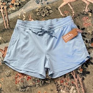 Eddie Bauer NWT Women's S Departure shorts